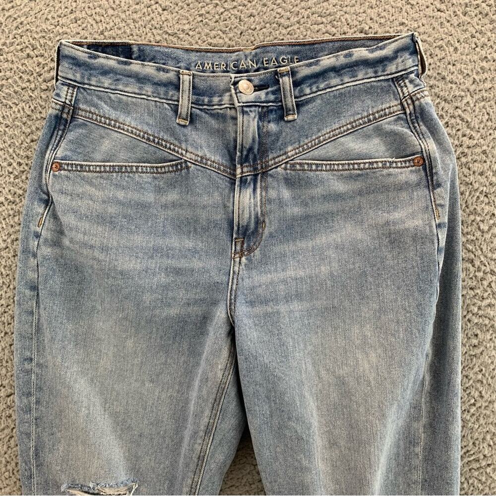 American Eagle Women's Ripped Mom Jean Distressed Jeans -  Size:  6 (Short) - Picture 2 of 15
